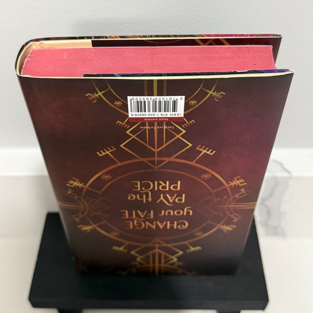 Fairyloot Items from the Feb 2021 Box - including Signed Book - Picture 14 of 15